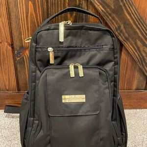 JUJUBE BE RIGHT BACK - Monarch